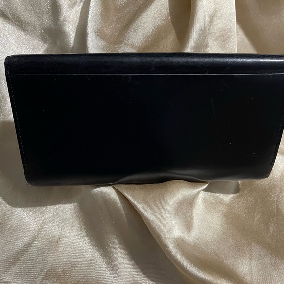 GIVENCHY!! EUC 4G Logo Leather Kisslock Long Bifold Wallet - Picture 2 of 7